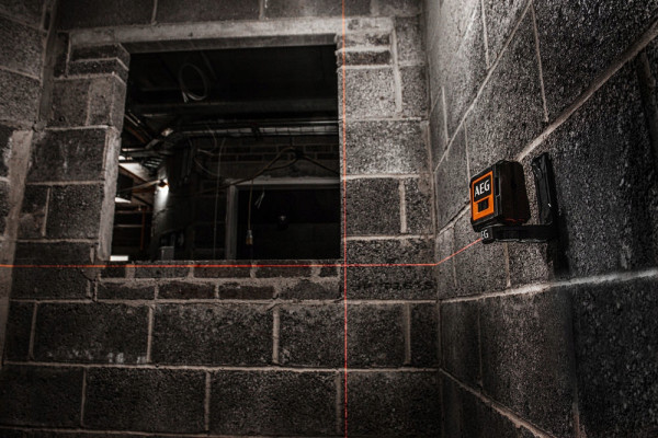 Laser krzyżowy AEG 4935472252 15 m